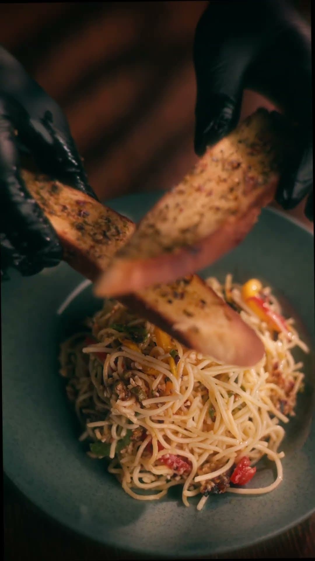 RESTAURANT — SOCIAL